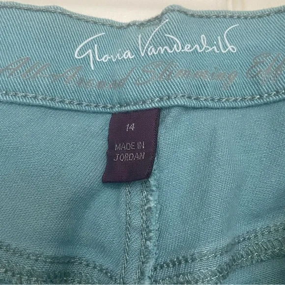 Gloria Vanderbilt capris - Picture 3 of 5
